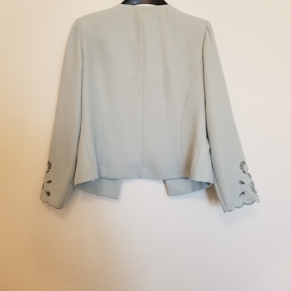 Danny & Nicole 3 piece Suit - Picture 3 of 6